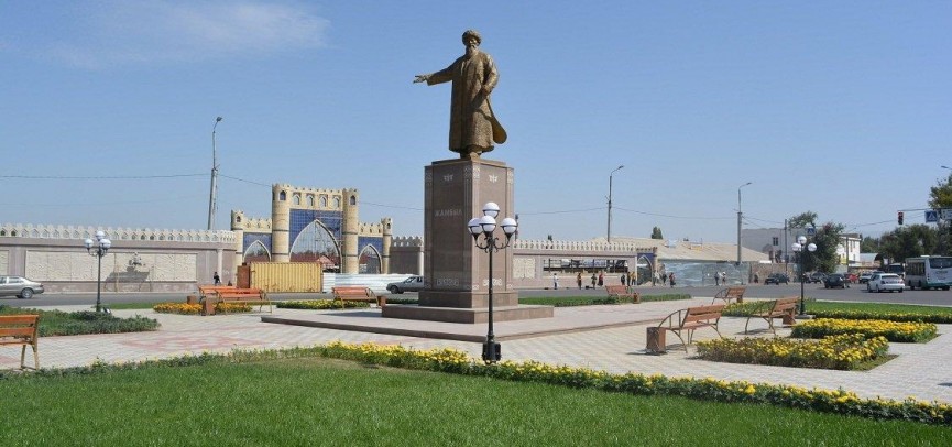 Электрлік автомобильдер, косметикалық балшық, нан, сусындар мен кәмпиттер... Костанайлық өндірушілер «Қазақстанның үздік тауары» конкурсының аймақтық кезеңінде өнімдерінің кең тізімін ұсынды. Іс-шара 10 тамызда қаланың орталығында, ашық аспан астында өтті.