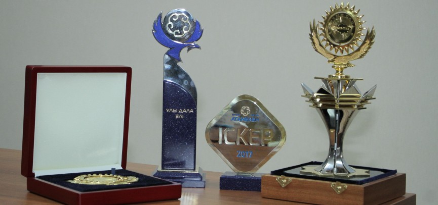 Кто претендует на премию Президента?